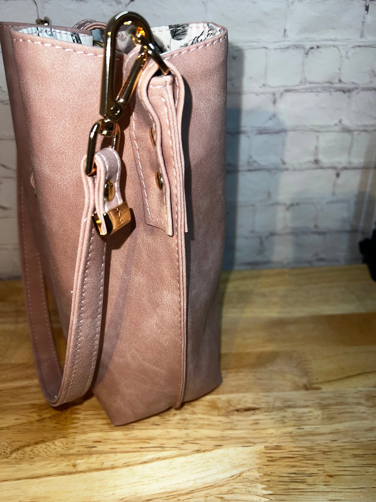 Rosy Hinterland handbag